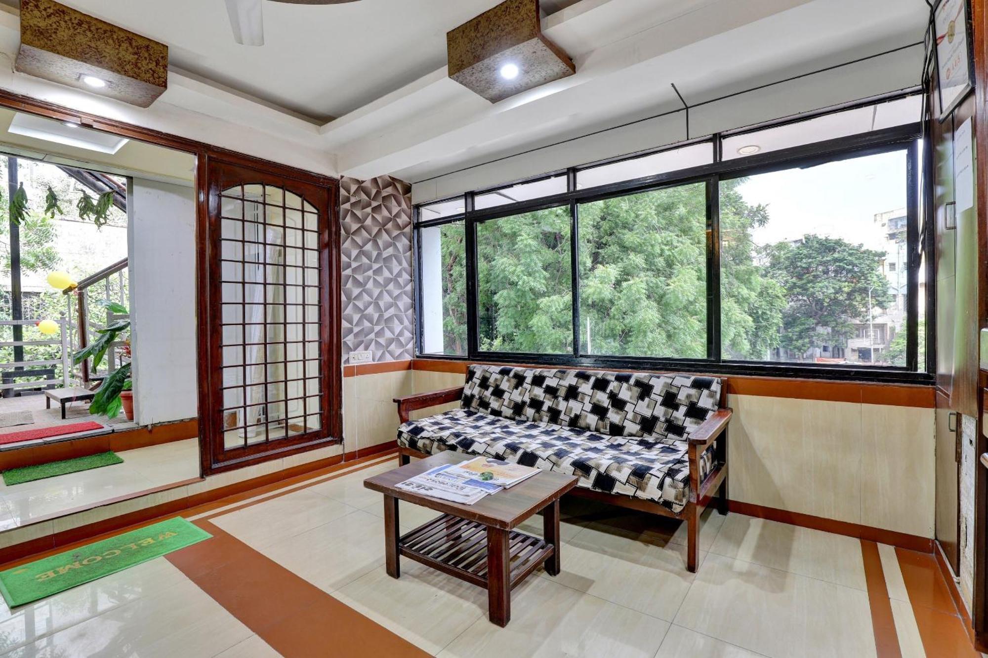 Collection O 82926 Hotel Royal Plaza Ahmedabad Luaran gambar
