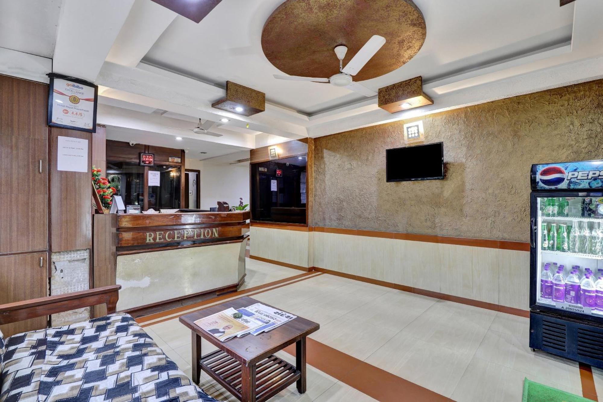 Collection O 82926 Hotel Royal Plaza Ahmedabad Luaran gambar